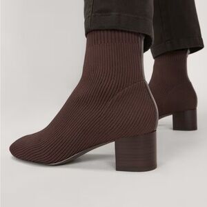 Everlane Chocolate Ribbed Ankle Booties